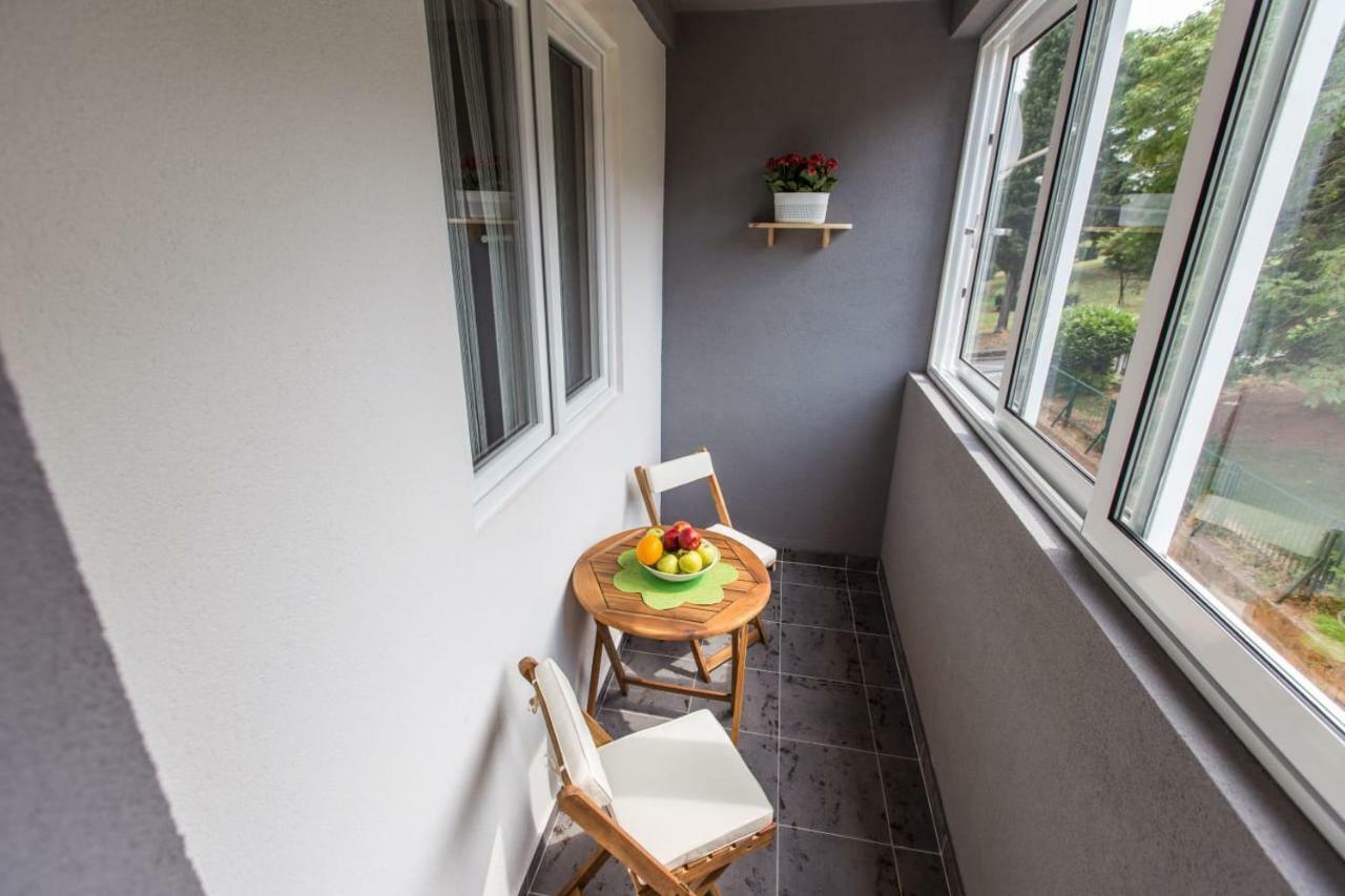 Apartment Amelia Pula Bagian luar foto