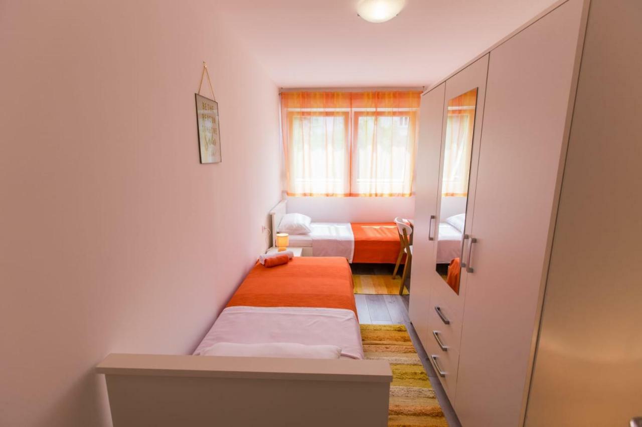 Apartment Amelia Pula Bagian luar foto